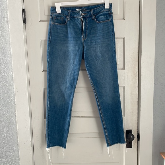 Old Navy Power Straight Ankle Jeans - Picture 2 of 4